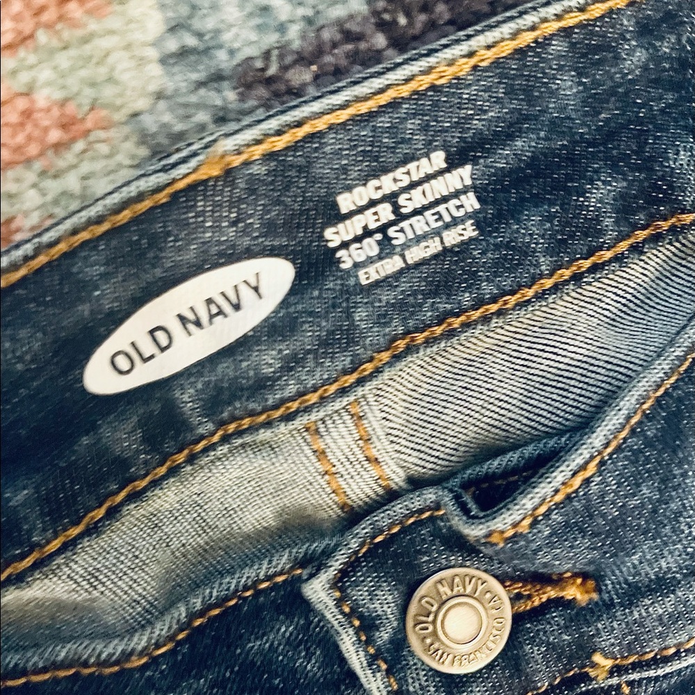 Old Navy ultra high rise 360 stretch jeans NWT